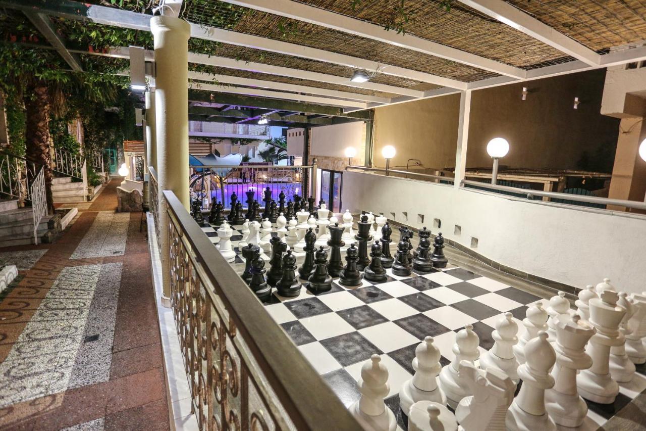 Philoxenia Boutique Suites & Studios Пефкохорі Екстер'єр фото
